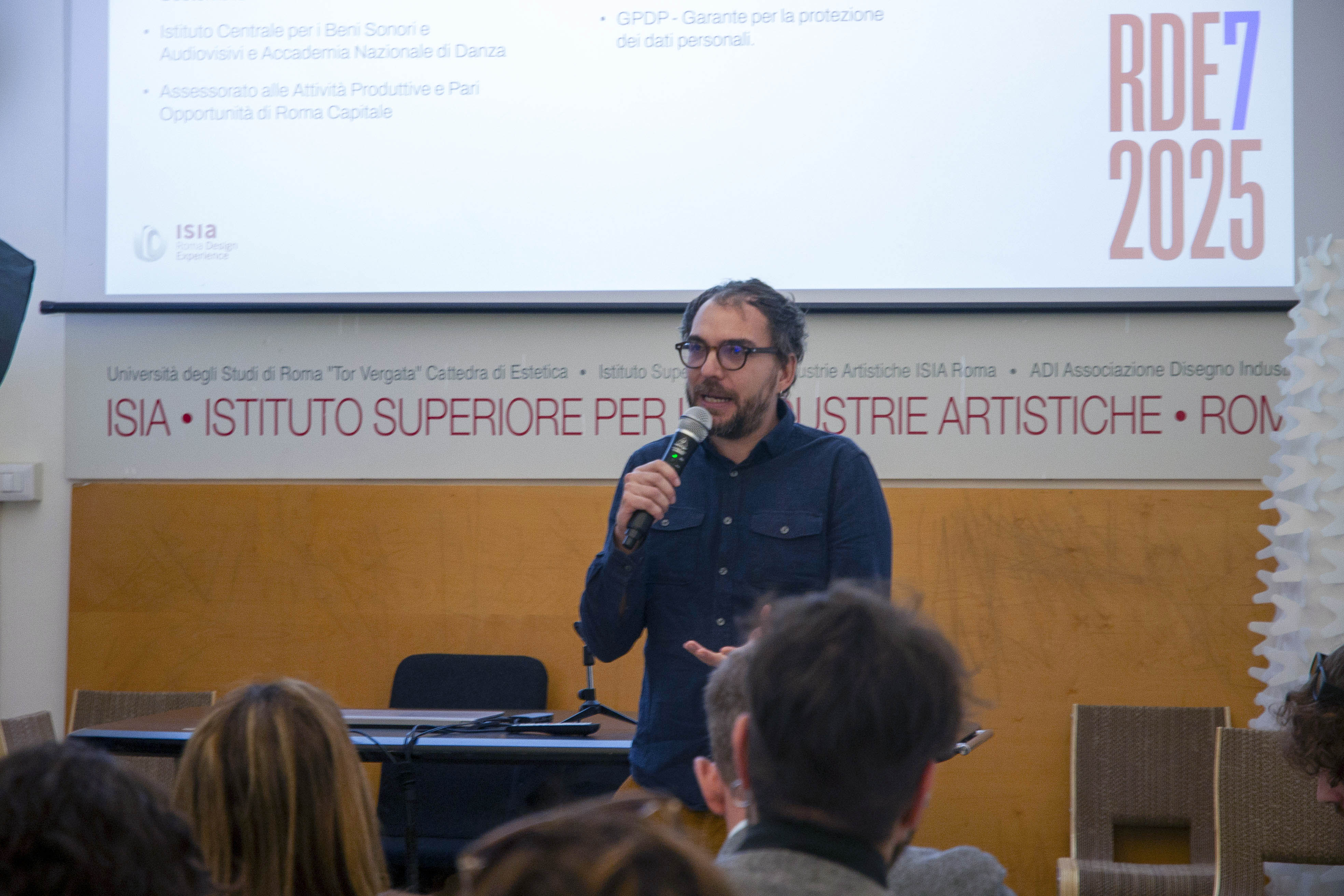 Andrés Ortolano Tabolacci introduce il tema del workshop