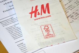 La sostenibilità non è solo una moda: H&M dichiara l’utilizzo di materie prime certificate FSC